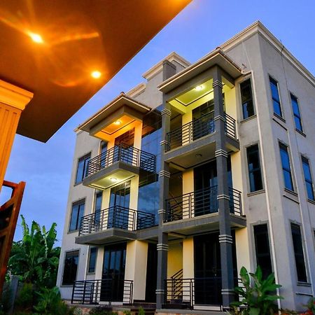 Hilltop Apartments Bwebajja ภายนอก รูปภาพ