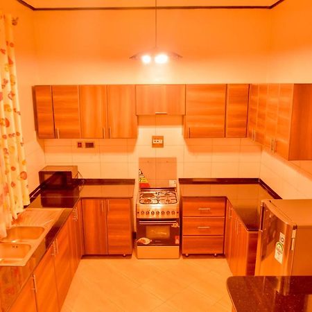 Hilltop Apartments Bwebajja ภายนอก รูปภาพ