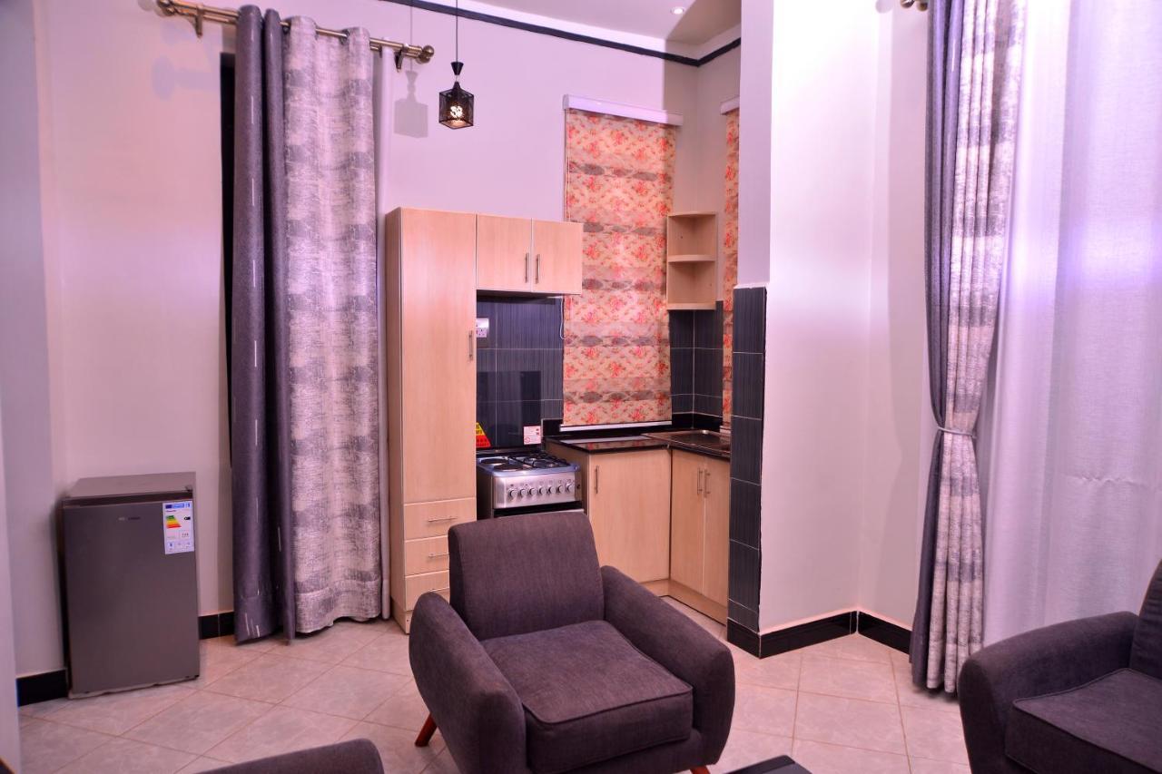 Hilltop Apartments Bwebajja ภายนอก รูปภาพ