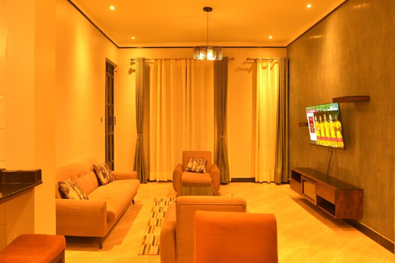 Hilltop Apartments Bwebajja ภายนอก รูปภาพ